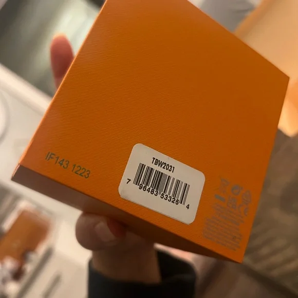 Tory Burch Gigi Watch Gift Set - Picture 7 of 8